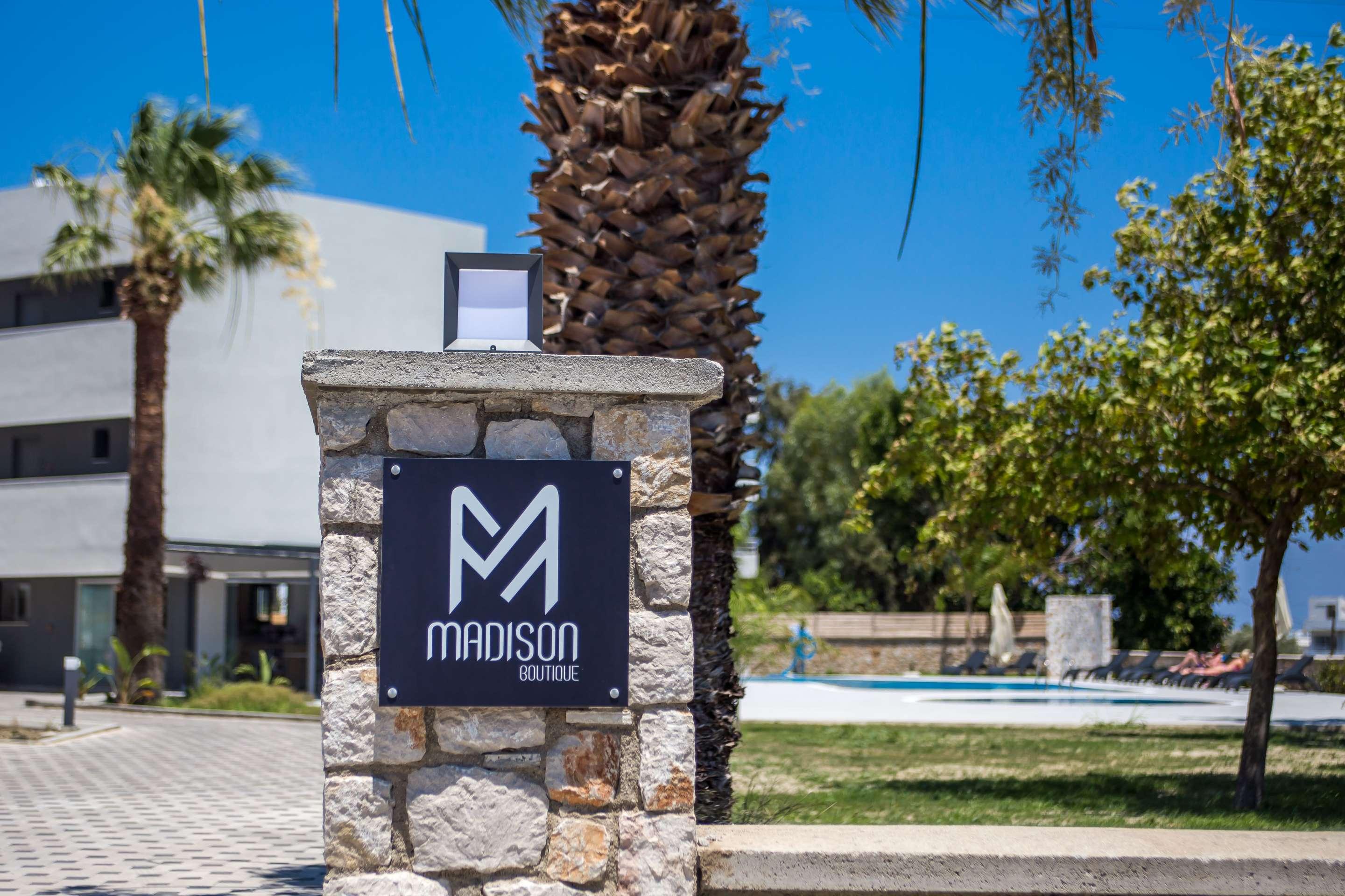 Madison Boutique, فاليراكي المظهر الخارجي الصورة